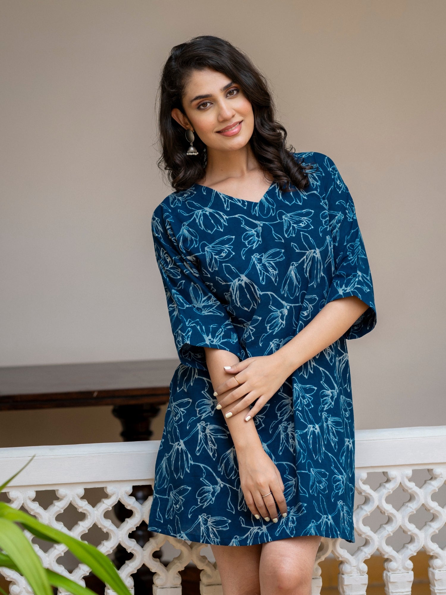 Knee length natural indigo cotton dress with pockets
