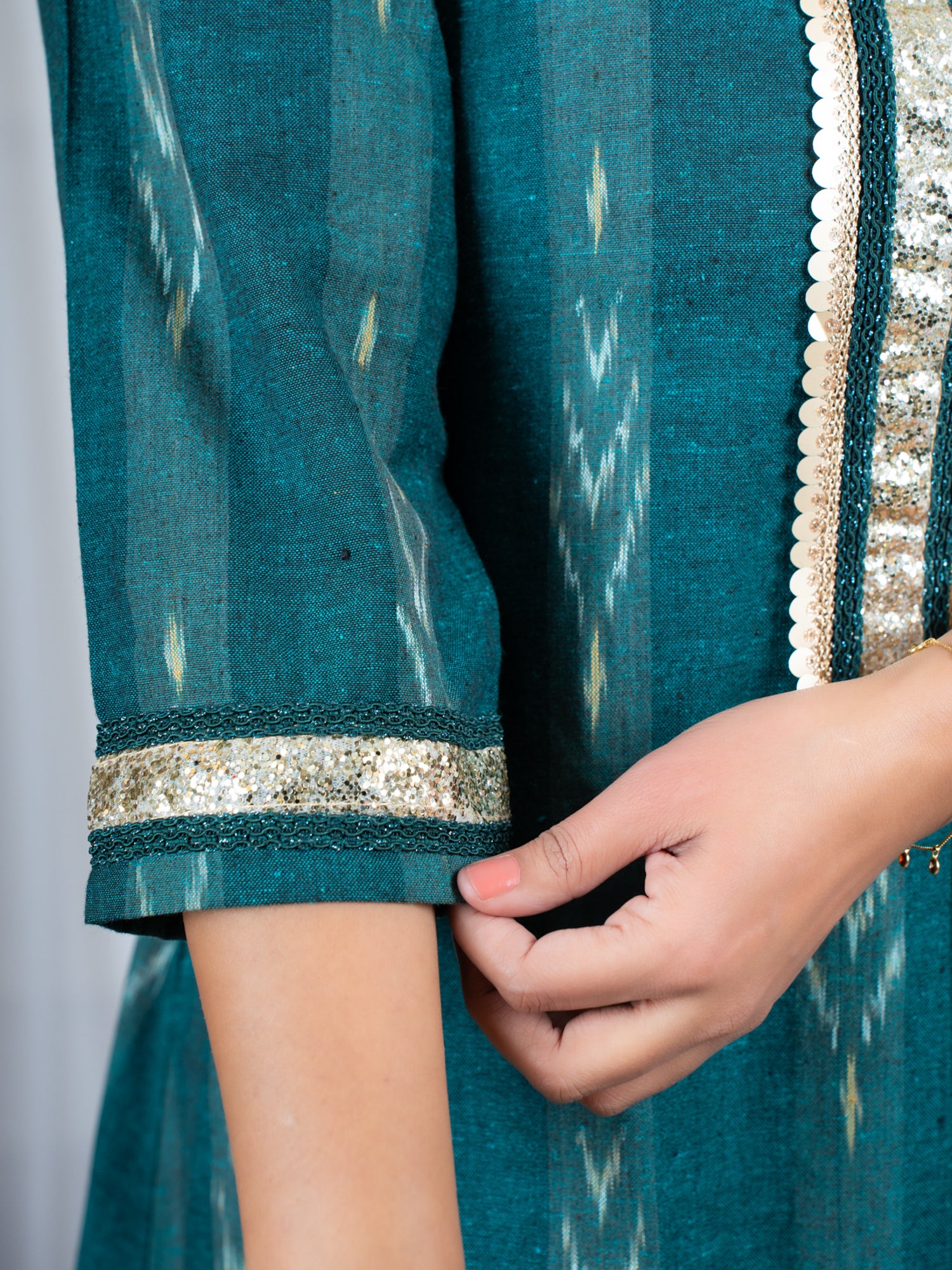 Darzaania kurta kurti sets for women