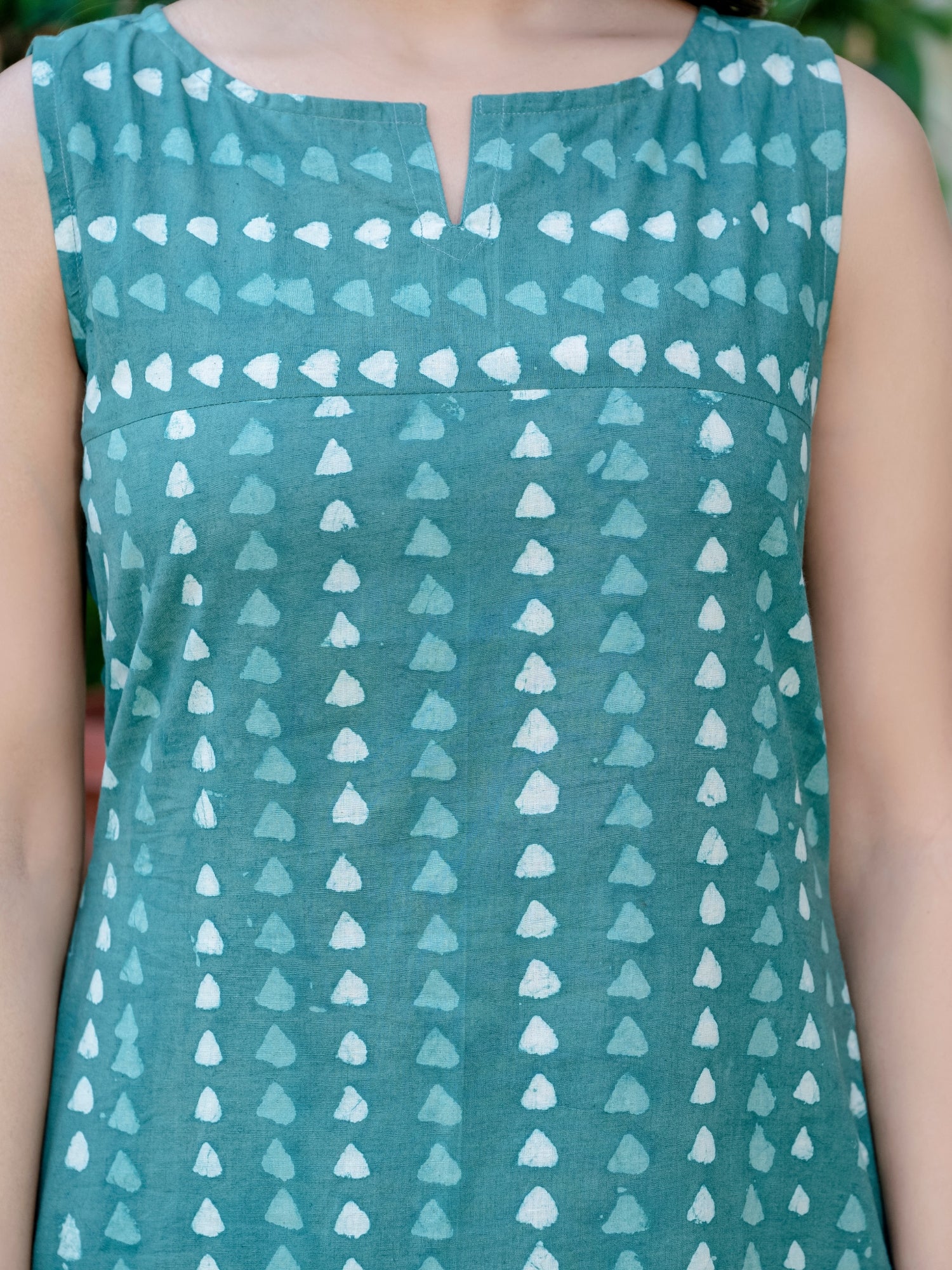 Green Dabu Print Cotton Kurti with Pants by Darzaania
