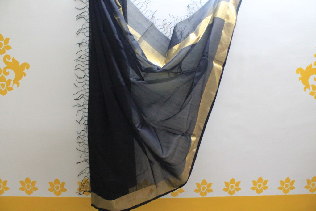 Maheshwari Black Gold Silk Dupatta
